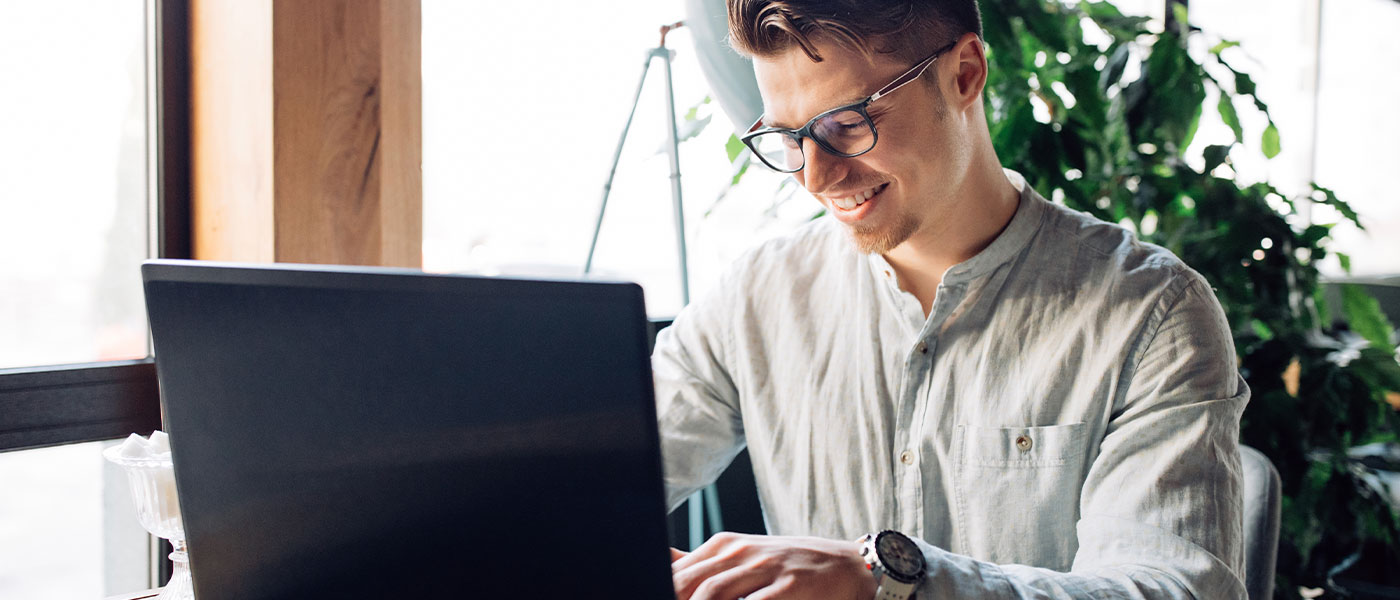 The Ultimate Guide to Omnichannel Retail: How to Revolutionize Your Retail Business With Insightful Strategies