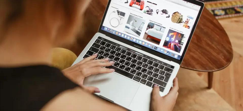 Maximize success on Valentine's Day In The Philippines + Checklist 1 A Guide To Choosing E-commerce Domain Names | Locad