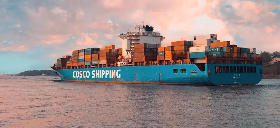 4 Benefits of Shipping Internationally | Shipment | Locad Blog