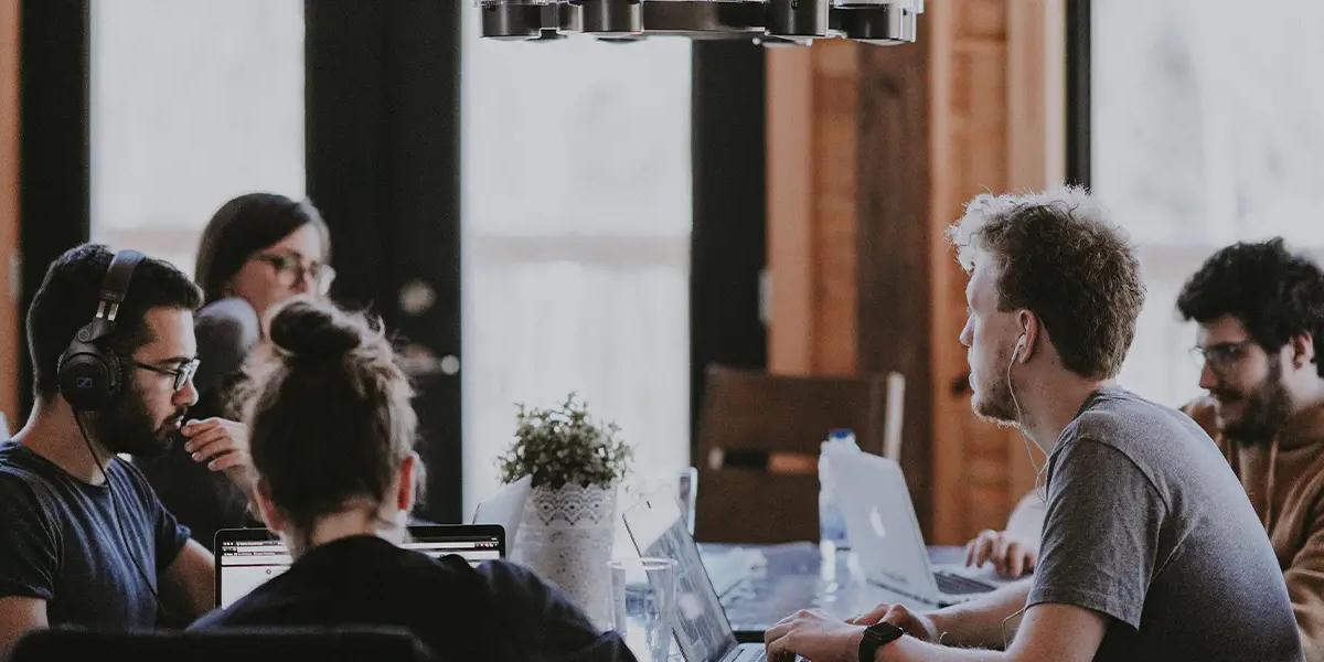 5 Benefits of Partnering With a Fulfillment Center for Your E-commerce Business