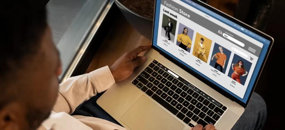 Online shopper accessing an e-commerce website on a laptop | Locad
