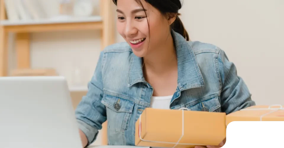 Keeping Inventory in E-commerce