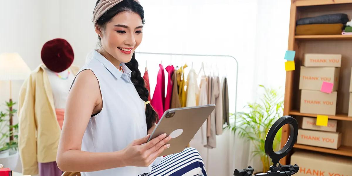 The Best E-commerce Books to Boost Business Skills