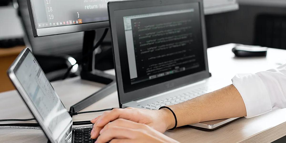 E-commerce Logo: Tips, Best Practices and AI Tools