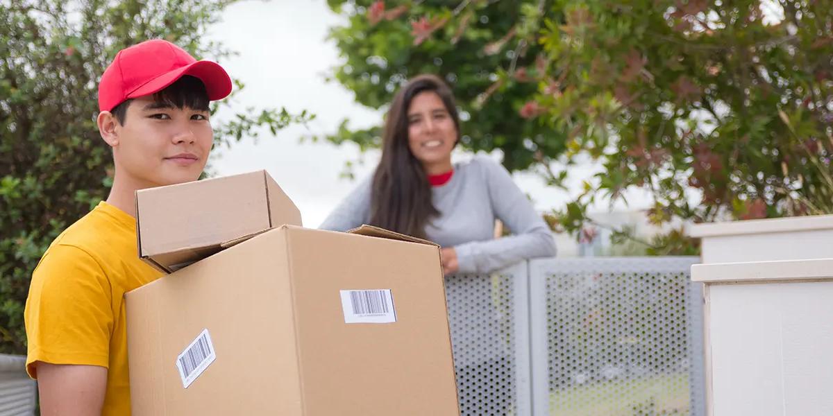 Tracking Number in E-commerce and Shipping