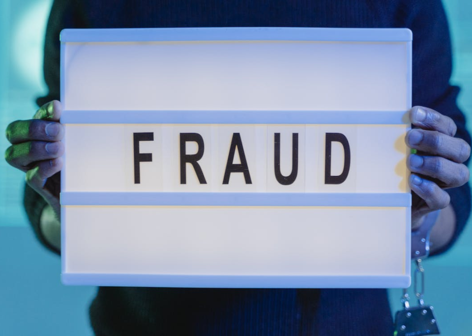 9 Crucial Tips to Protect Your E-commerce Store From Fraud