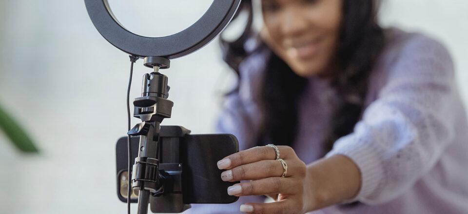 Shopee Live: Captivating Philippine Audiences through Interactive Live Selling