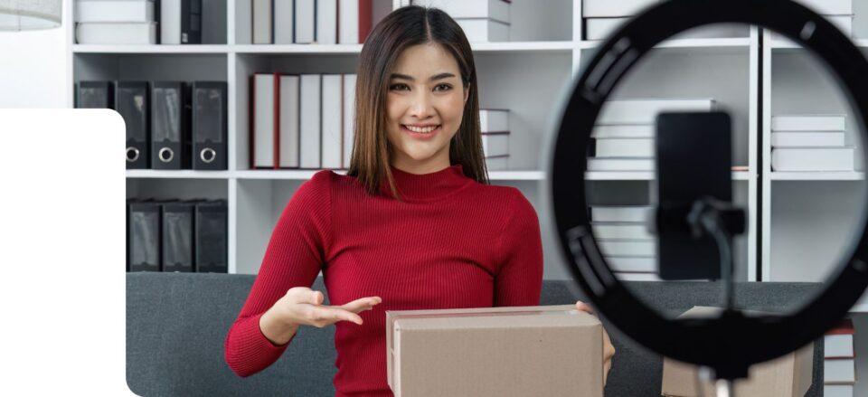 Live Shopping dari Rumah: Ini Cara dan Manfaat Live Selling untuk Perkembangan Bisnis Online