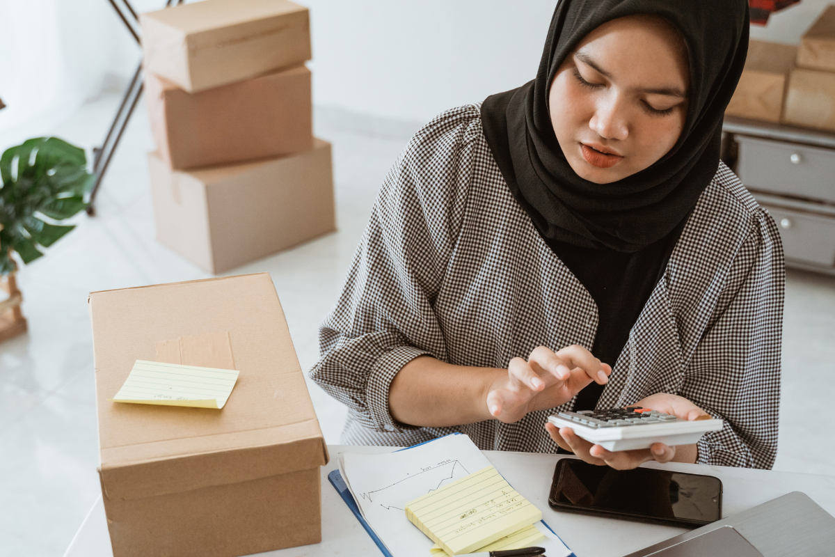 Dropship Adalah: Pengertian, Keuntungan, dan Cara Dropship